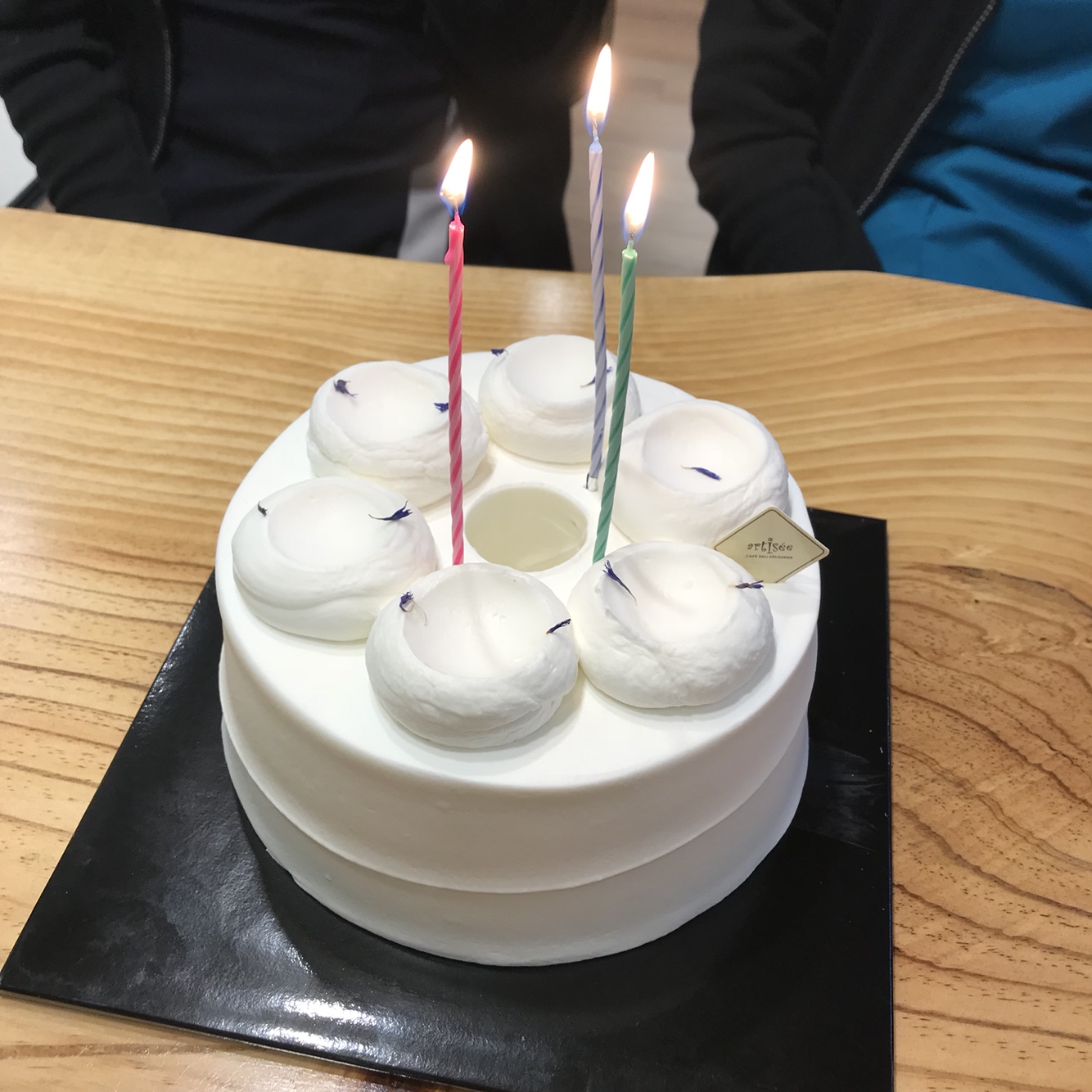 20180105_경은팀장님,소은쌤 생일파티 (2).jpeg